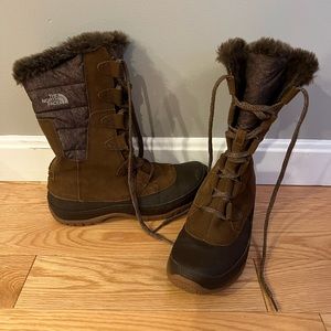 The North Face Brown Fur-Trim Winter Lace-Up Boots